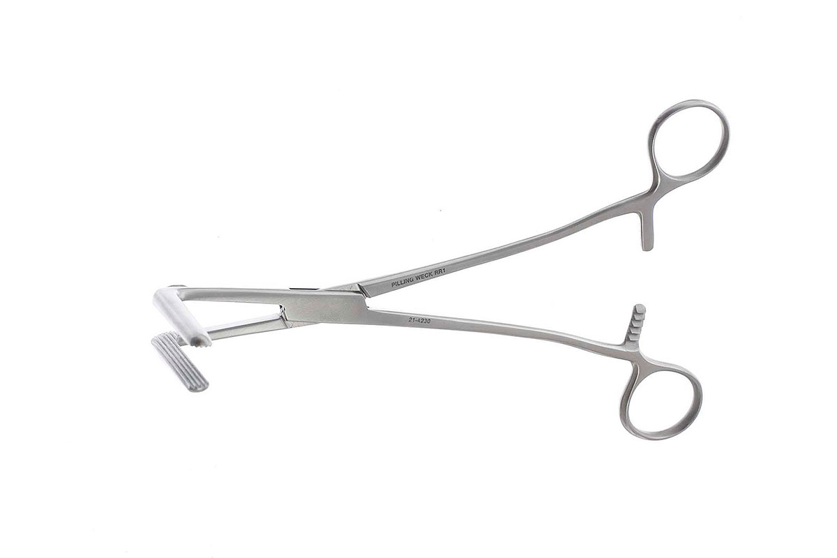 Instrumental clamp wertheim cullen 22cm aguda PILLING Propato Hnos